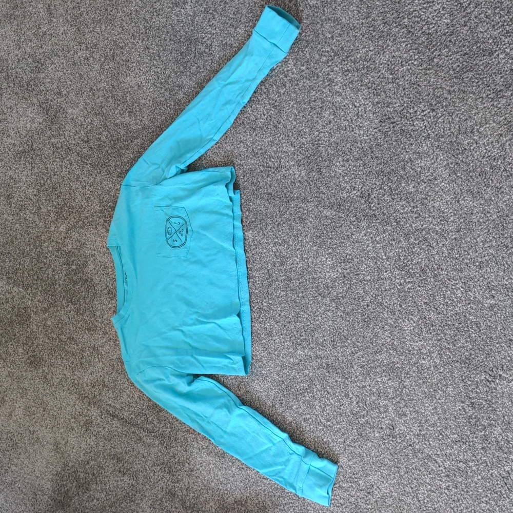 Blue cropped sand cloud shirt